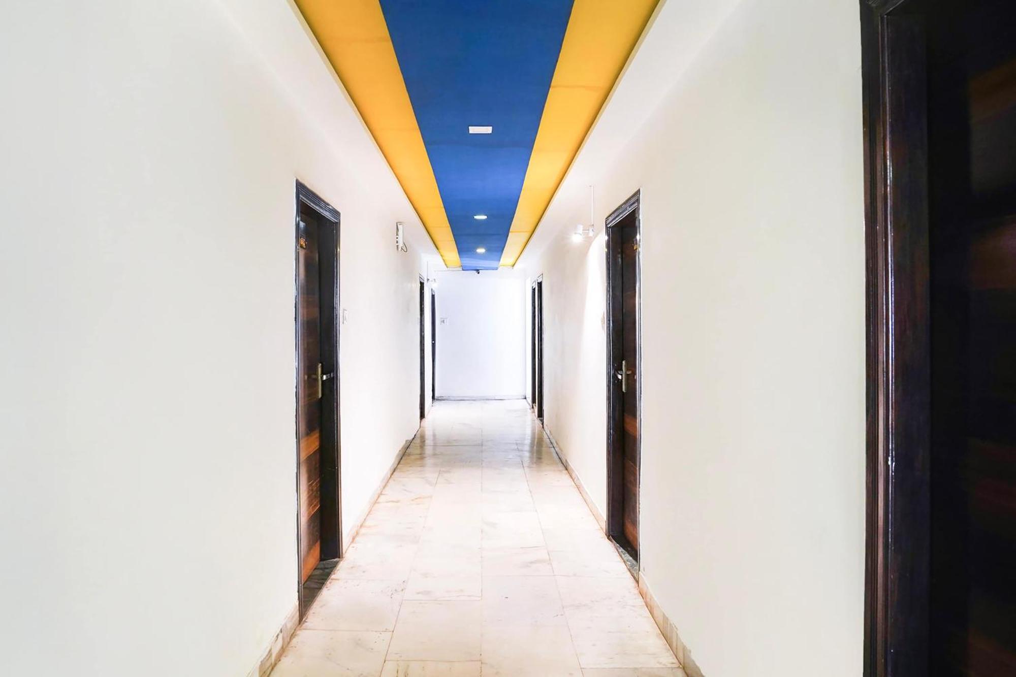 Hotel O Bridge أحمد أباد المظهر الخارجي الصورة